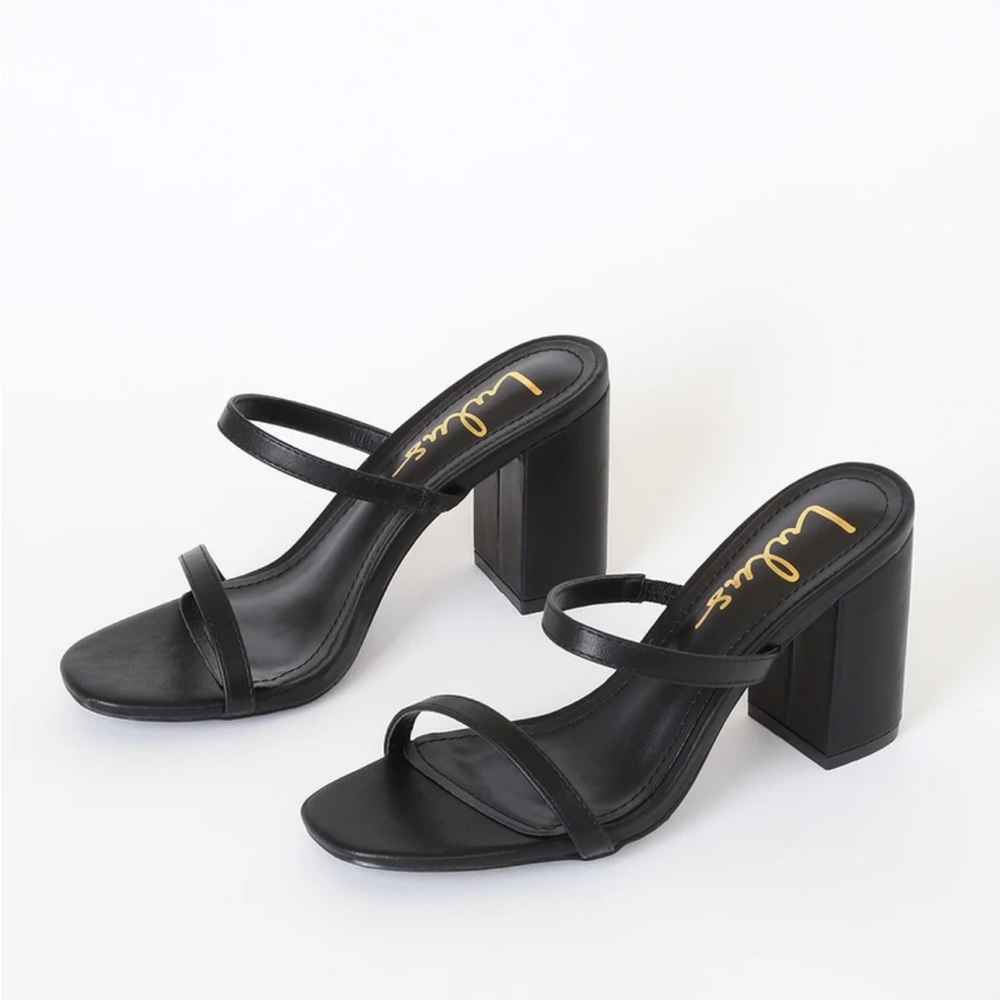 Lulus black chunky heels
